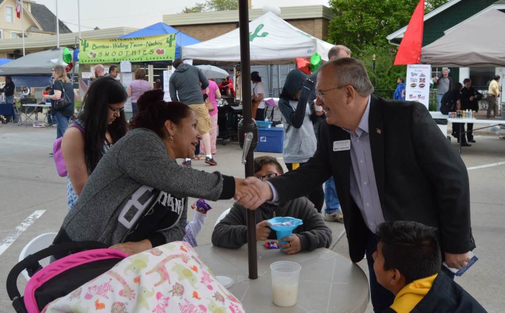 Meeting 3rd District voters