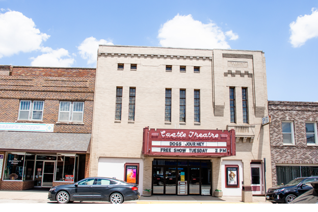 Iowa's Vintage Movie Theaters: Escape to the Past in These Filmhouse Icons