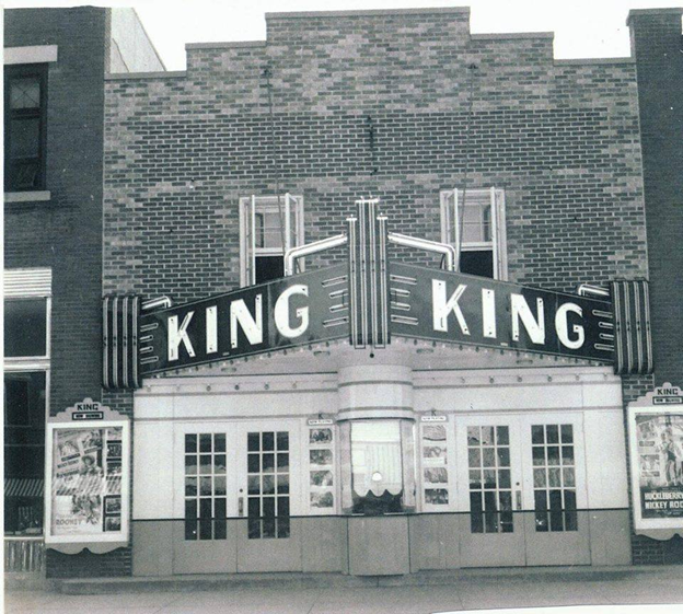 Iowa's Vintage Movie Theaters: Escape to the Past in These Filmhouse Icons