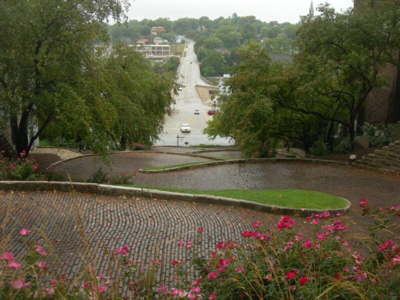12 of Iowa’s wackiest roadside attractions