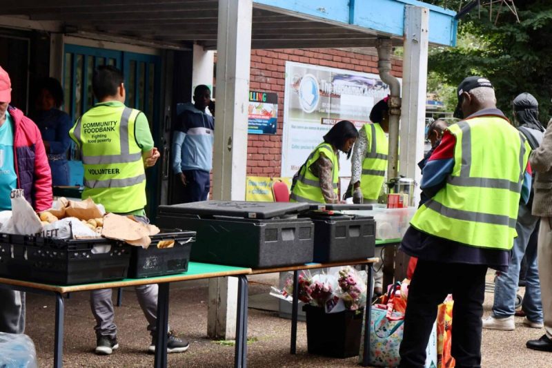 As thousands of Iowa families face tough choices without their usual SNAP benefits, Fareway Stores, Inc. and the Iowa Pork Producers Association (IPPA) have stepped up for their community.